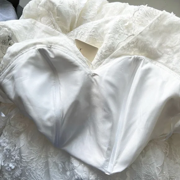 NWT Mingdas Wedding dress White flowers size 4-6 NEW! GORGEOUS!! - Picture 12 of 12